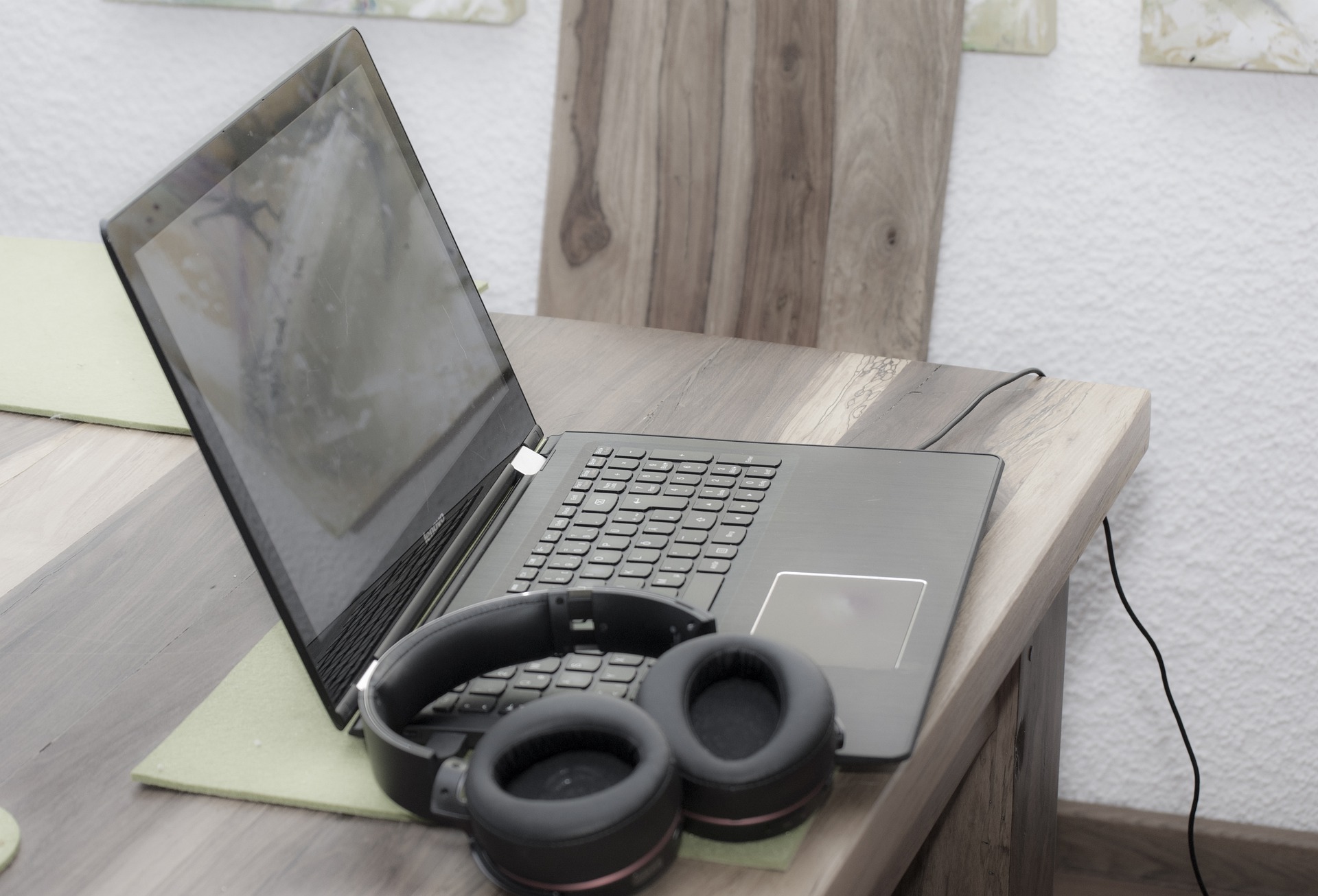 home-office-g913164908_1920.jpg